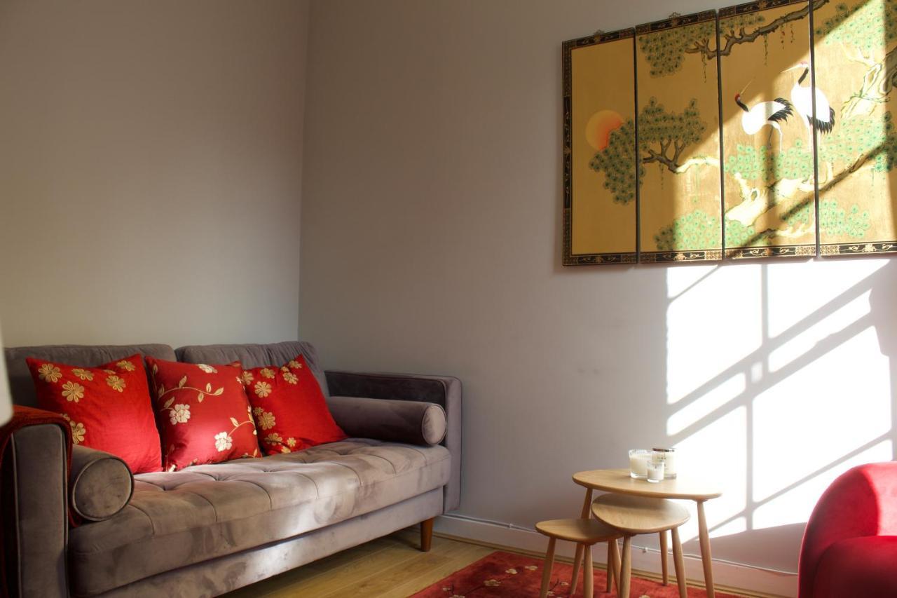 Lovely 1 Bed Flat In Stockbridge, Near Edinburghs City Centre Edimburgo Exterior foto