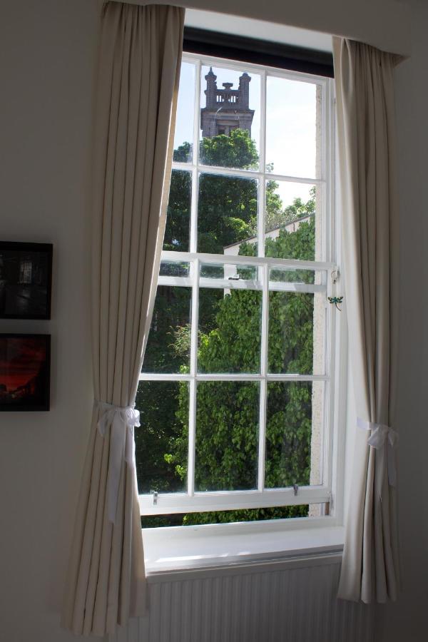 Lovely 1 Bed Flat In Stockbridge, Near Edinburghs City Centre Edimburgo Exterior foto