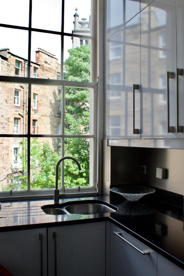 Lovely 1 Bed Flat In Stockbridge, Near Edinburghs City Centre Edimburgo Exterior foto